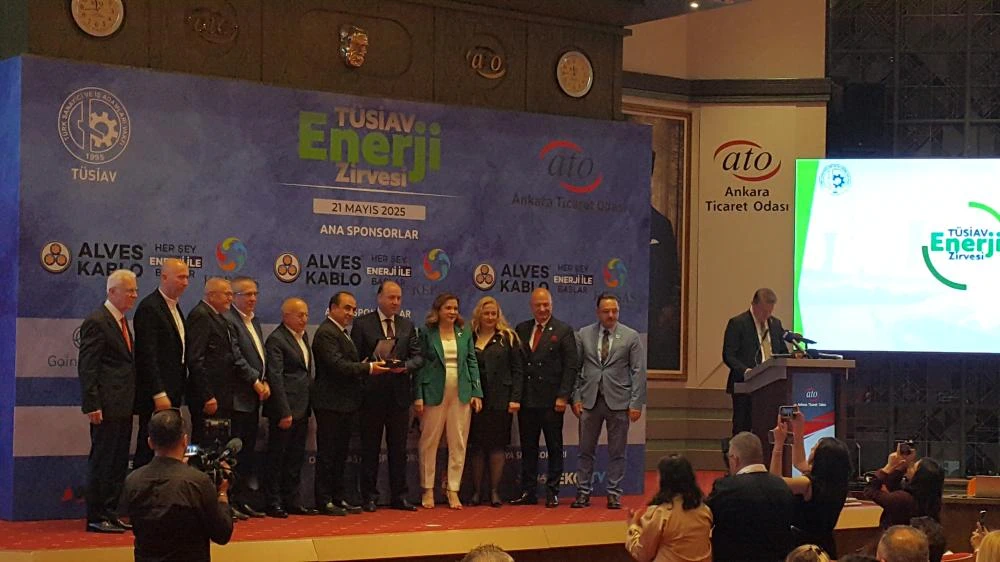 TÜSİAV ENERJİ ZİRVESİ ANKARA'DA DÜZENLENDİ