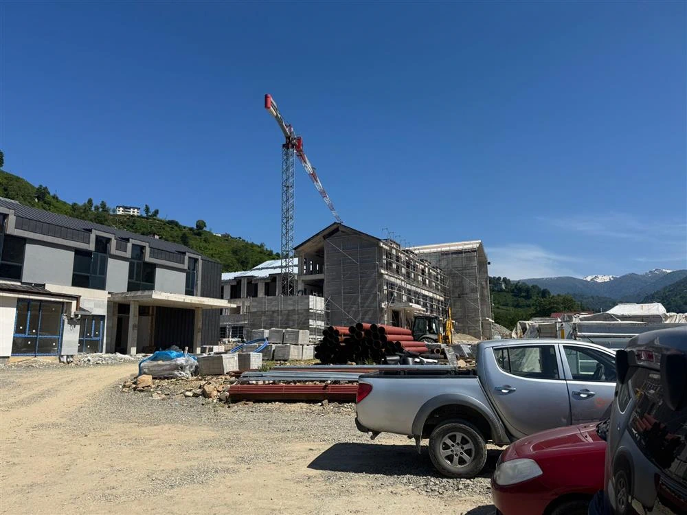 Rize Şehir Hastanesi Yükseliyor
