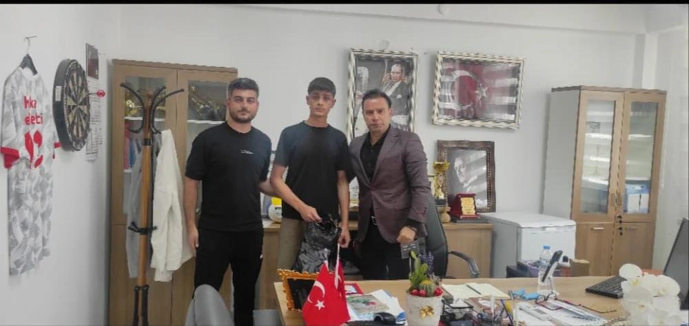 Tutlu Öğrencilerden Bilek Güreşinde Büyük Başarı!