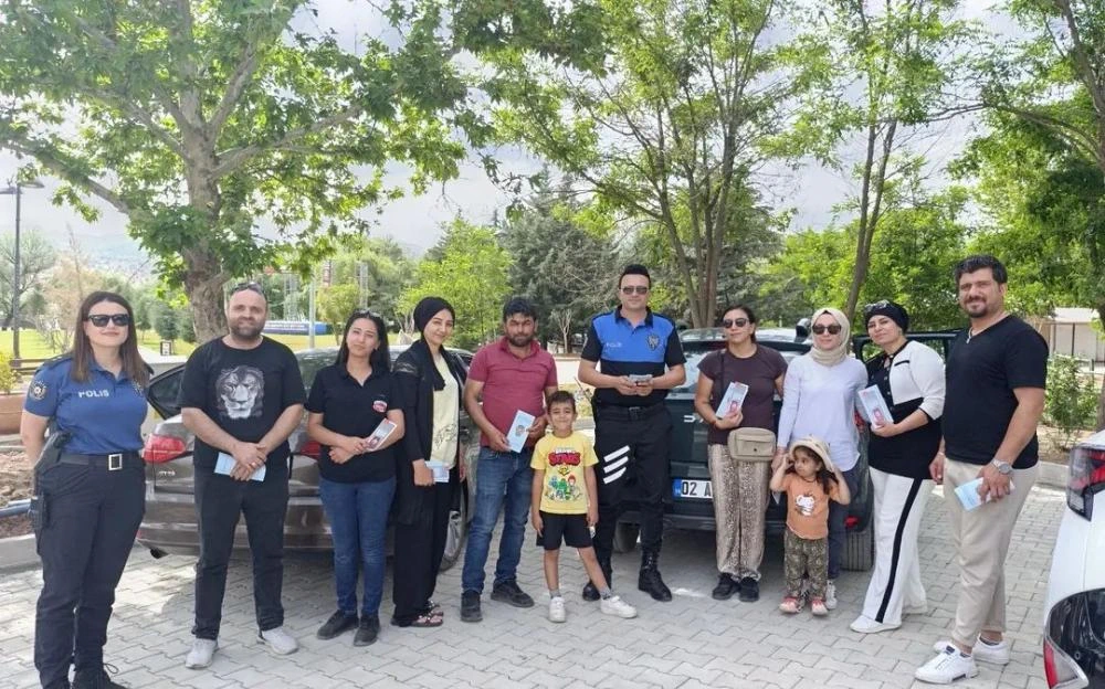 Gölbaşı İlçe Emniyetinden Tabiat Parkı’nda Vatandaşlara Güvenlik Eğitimi