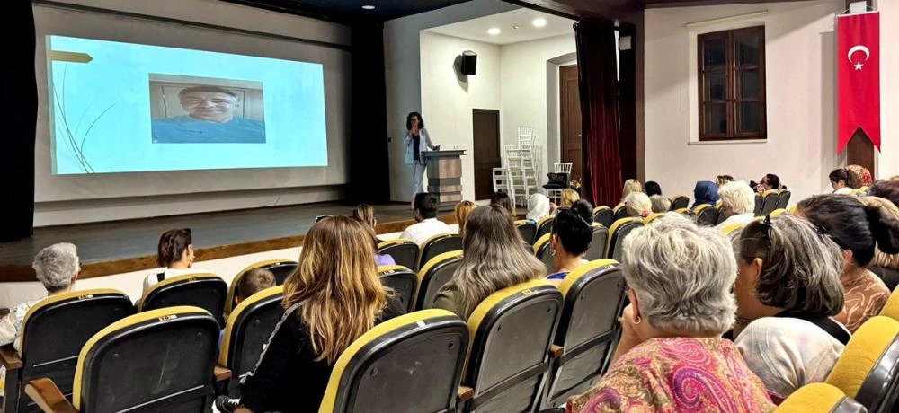 Gelibolu'da Kadın Sağlığı ve Tüp Bebek Paneli