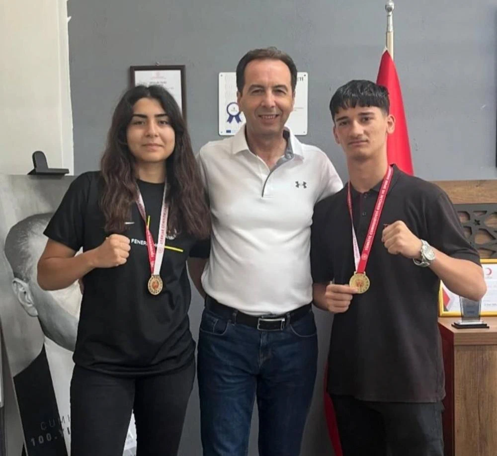 Çiğli’ye 2 Türkiye Şampiyonluğu Getirdiler