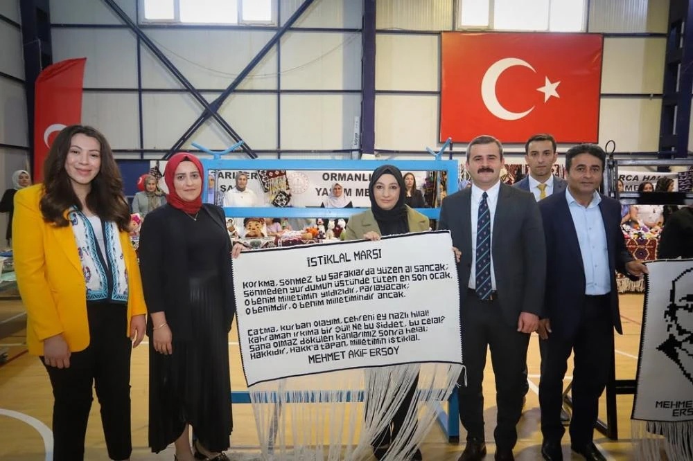 Çukurca’da Yıl Sonu Sergisine Yoğun İlgi