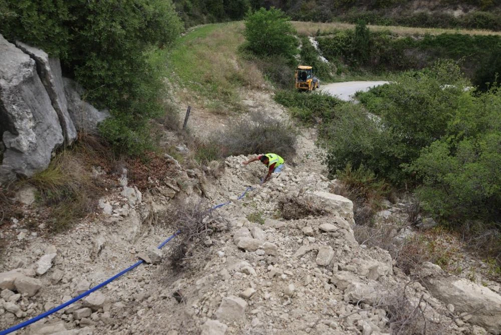 HBB, MEZARLIKLARDA BAKIM VE ONARIM ÇALIŞMALARINI SÜRDÜRÜYOR
