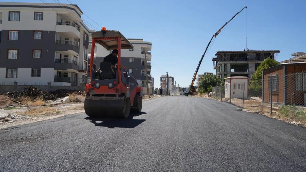 Adıyaman Belediyesi’nin altyapı mesaisi aralıksız devam ediyor