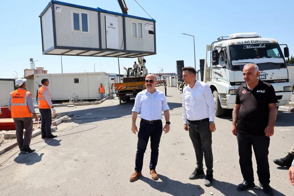 K-14 Konteyner Kentte Söküm Çalışmaları Başladı