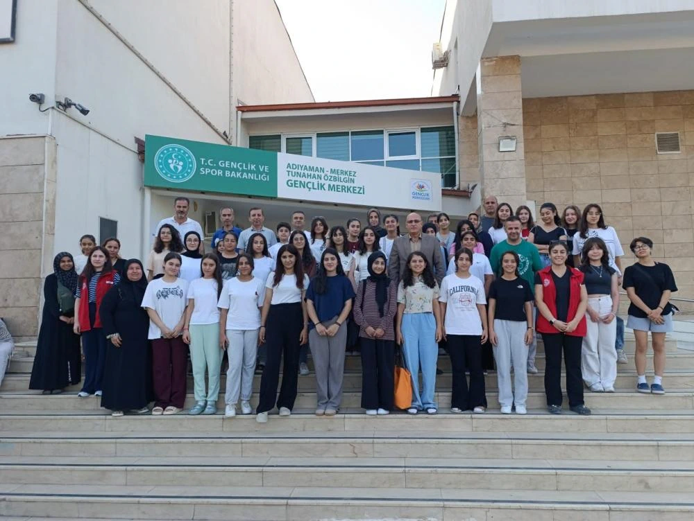 Adıyamanlı Gençler Yaz Kamplarına Uğurlandı