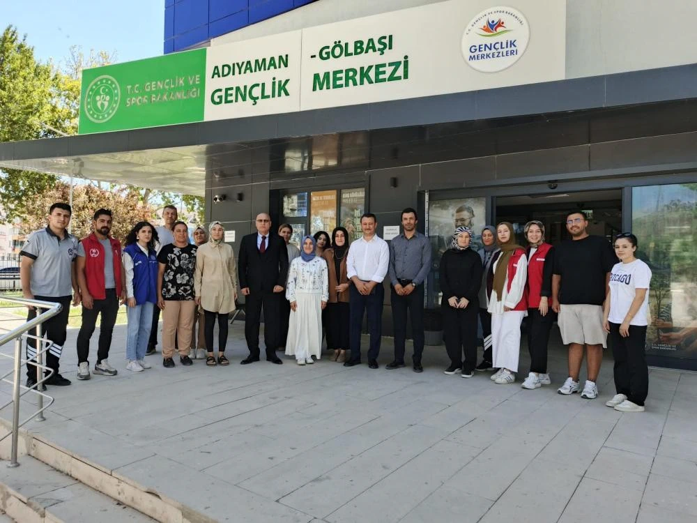 GÖLBAŞI’NDA SPOR TESİSLERİ İNCELEMELERİ – İL MÜDÜRÜ ELÜSTÜ: “GENÇLERİMİZİN YANINDAYIZ”