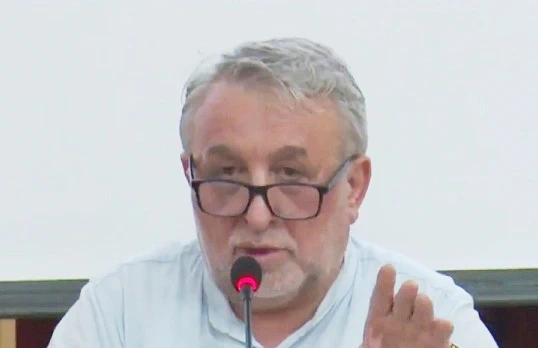 Yüreğir Meclisi’nde Park ve Yol Sorunları Gündemde