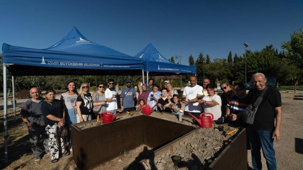 MİNİK ELLER TOPRAKLA BULUŞTU