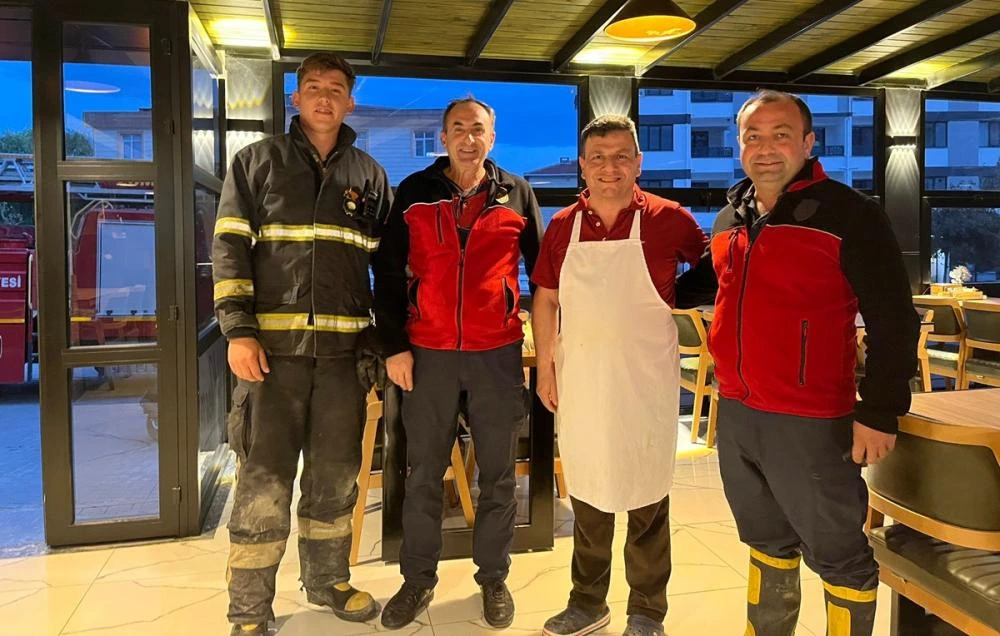 Gelibolu’da Sahte Yangın İhbarıyla İtfaiyecilere Sürpriz Kutlama