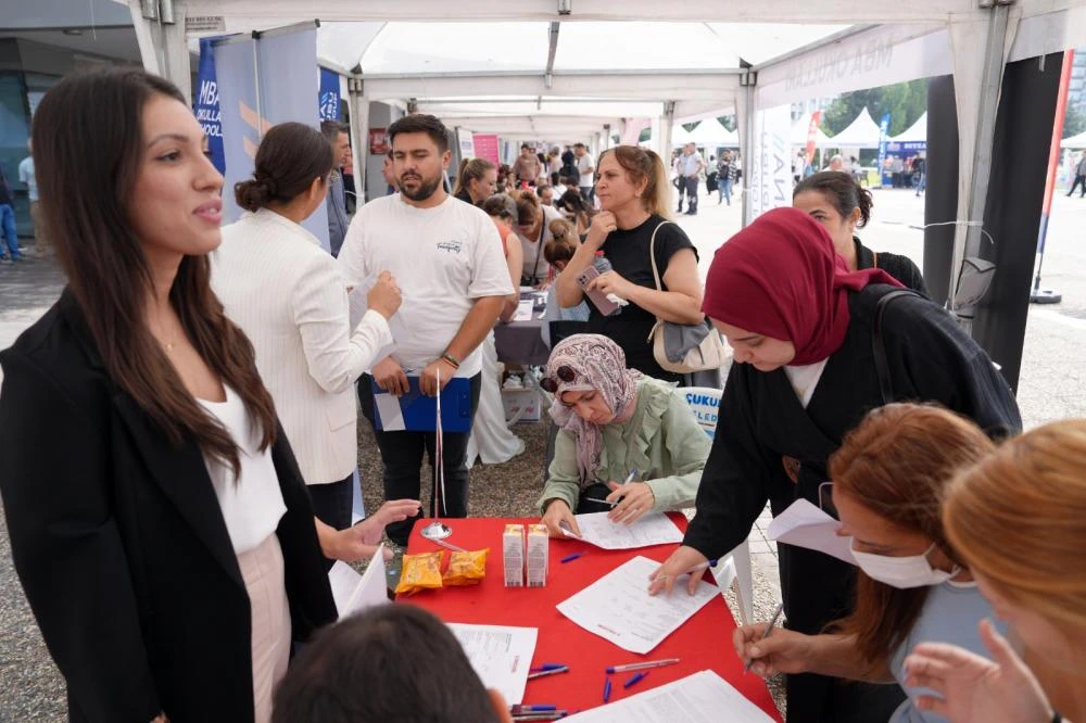 İŞ ARAYANLAR VE İŞVERENLER ÇUKUROVA’DA BULUŞTU