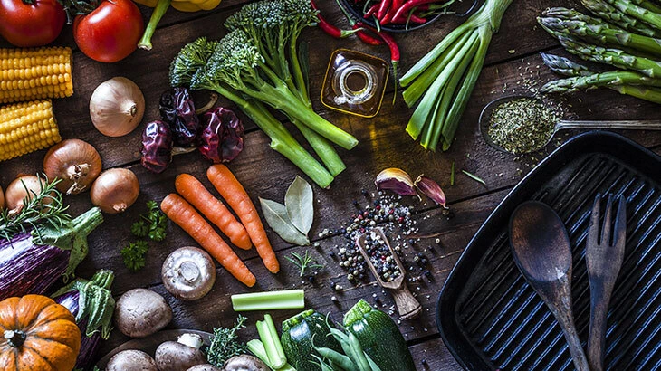 Kış mevsimine girerken bağışıklık sisteminizi doğal antibiyotiklerle güçlendirin