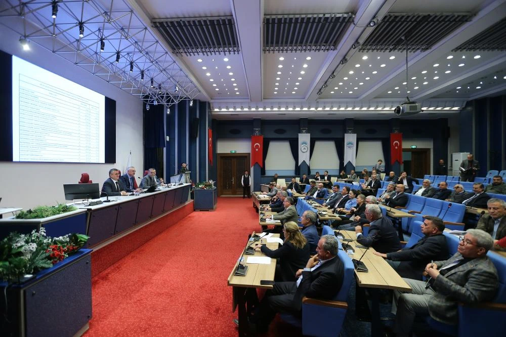 BÜYÜKŞEHİR MECLİSİ, 4 MADDEYİ GÖRÜŞEREK, KARARA BAĞLADI