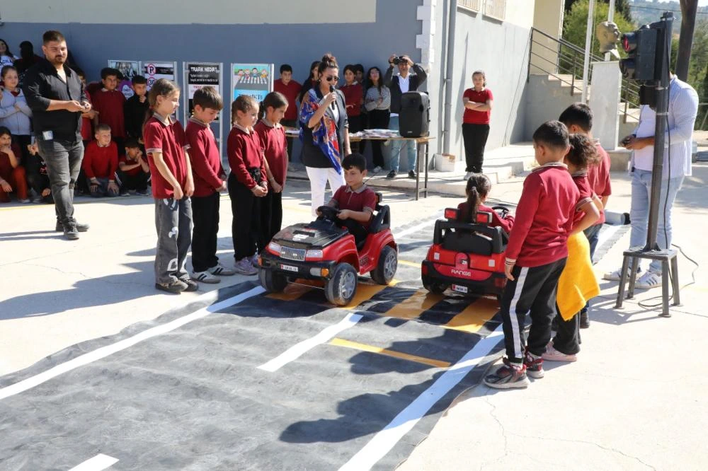 HBB’DEN MİNİKLERE TRAFİK BİLİNCİ ETKİNLİĞİ