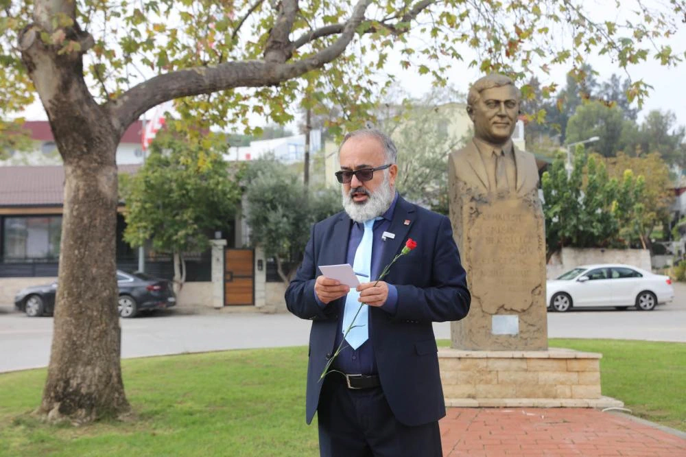 Ahmet Taner Kışlalı Güzelbahçe’de Anıldı