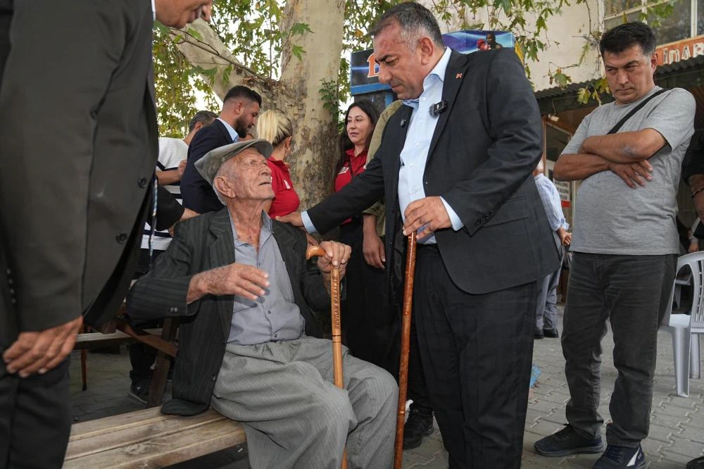 Güngör Geçer Karaisalı’da halkla buluştu