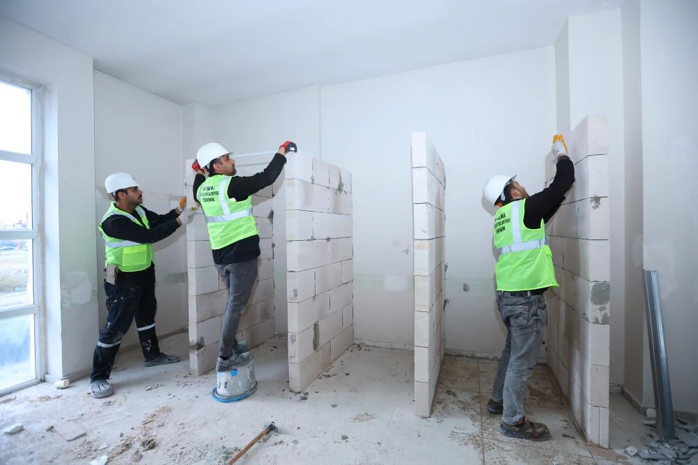 BÜYÜKŞEHİR’DEN YEŞİL MAHALLE SOSYAL TESİSLERİ’NDE İYİLEŞTİRME ÇALIŞMASI