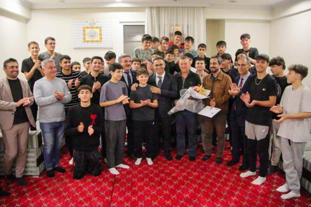 İzmir İl Millî Eğitim Müdürü Dr. Ömer Yahşi’den Şehit Prof. Dr. İlhan Varank AİHL Pansiyonuna Ziyaret