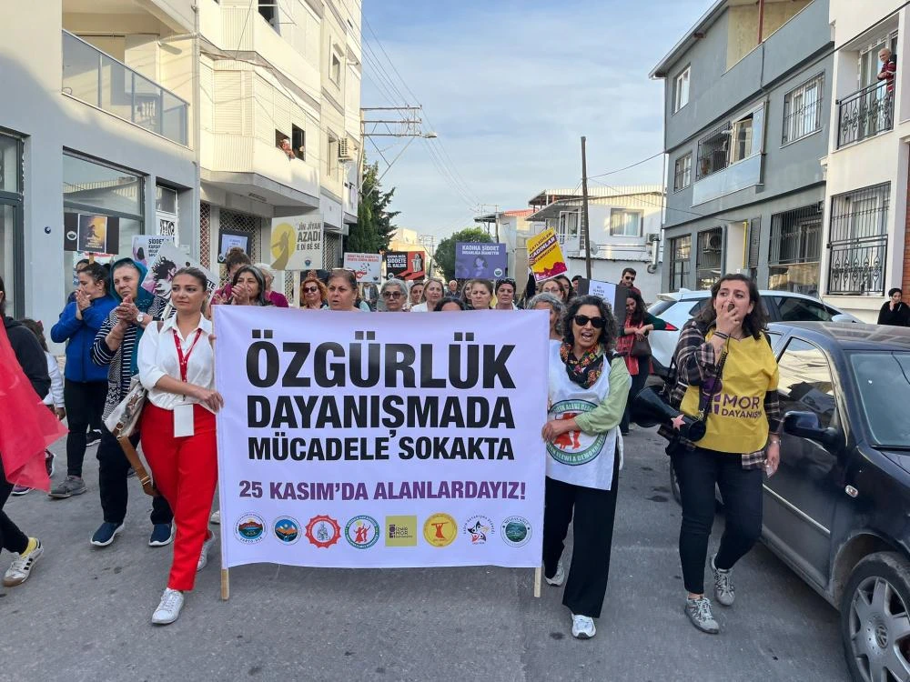 Çiğli\'de 25 Kasım’a Doğru Kadın Mücadelesi Büyüyor