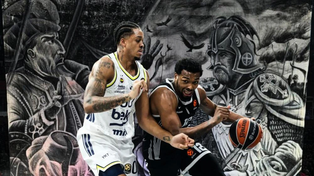 Partizan-Fenerbahçe Maçında Tarihi Provokasyon