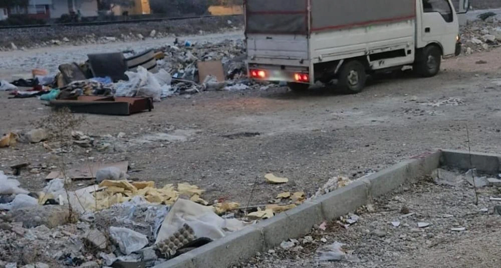 Seyhan Belediyesinden Kaçak Moloz Dökümüne Karşı Yoğun Mücadele